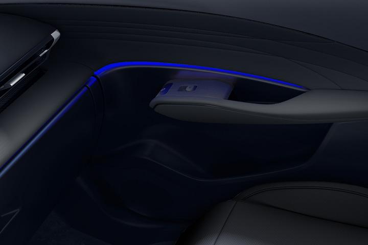 OMODA C7