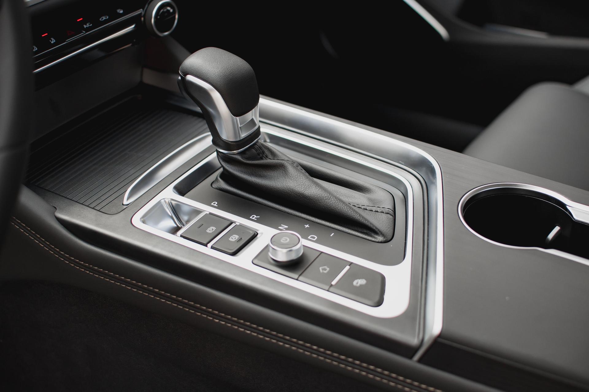 Omoda фотографии