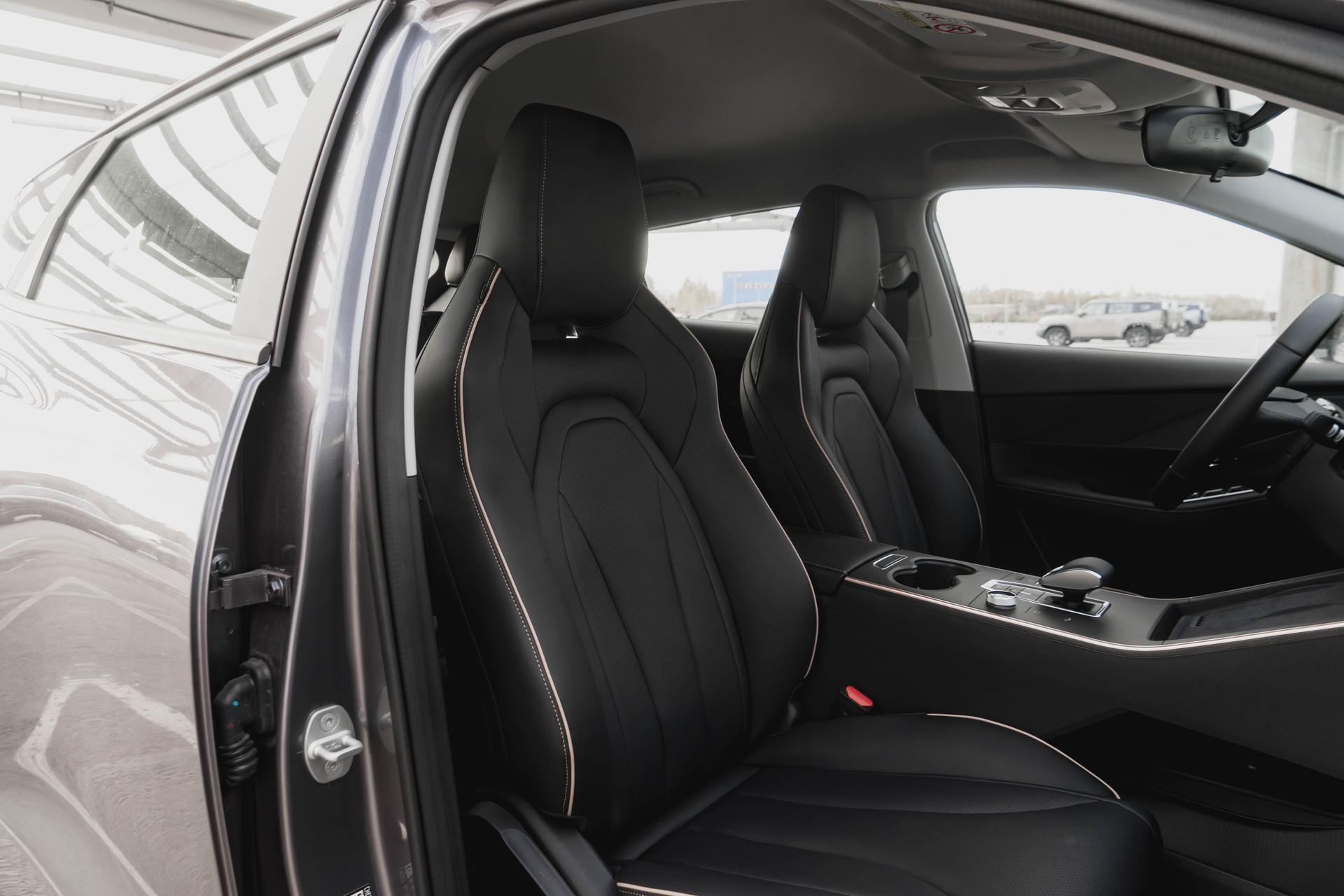 Omoda фотографии