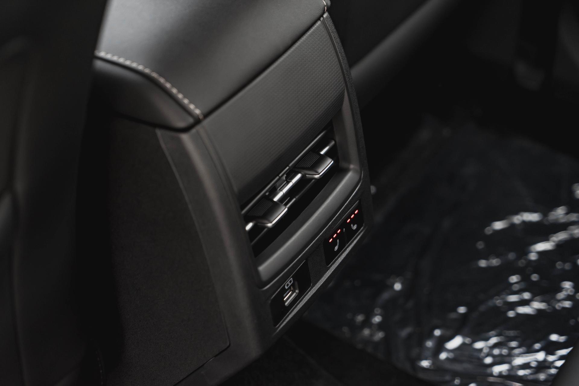 Omoda фотографии