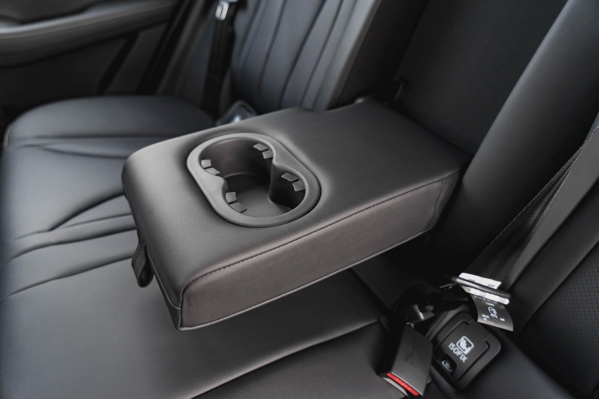 Omoda фотографии