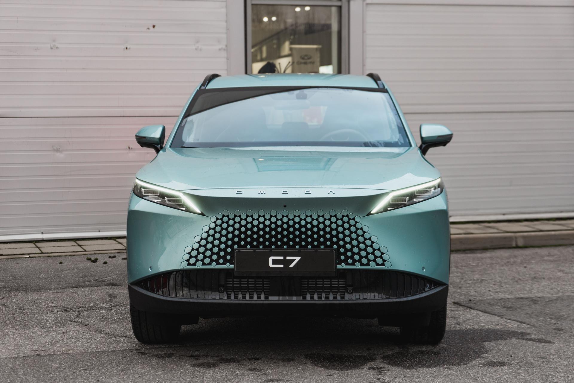 Omoda фотографии