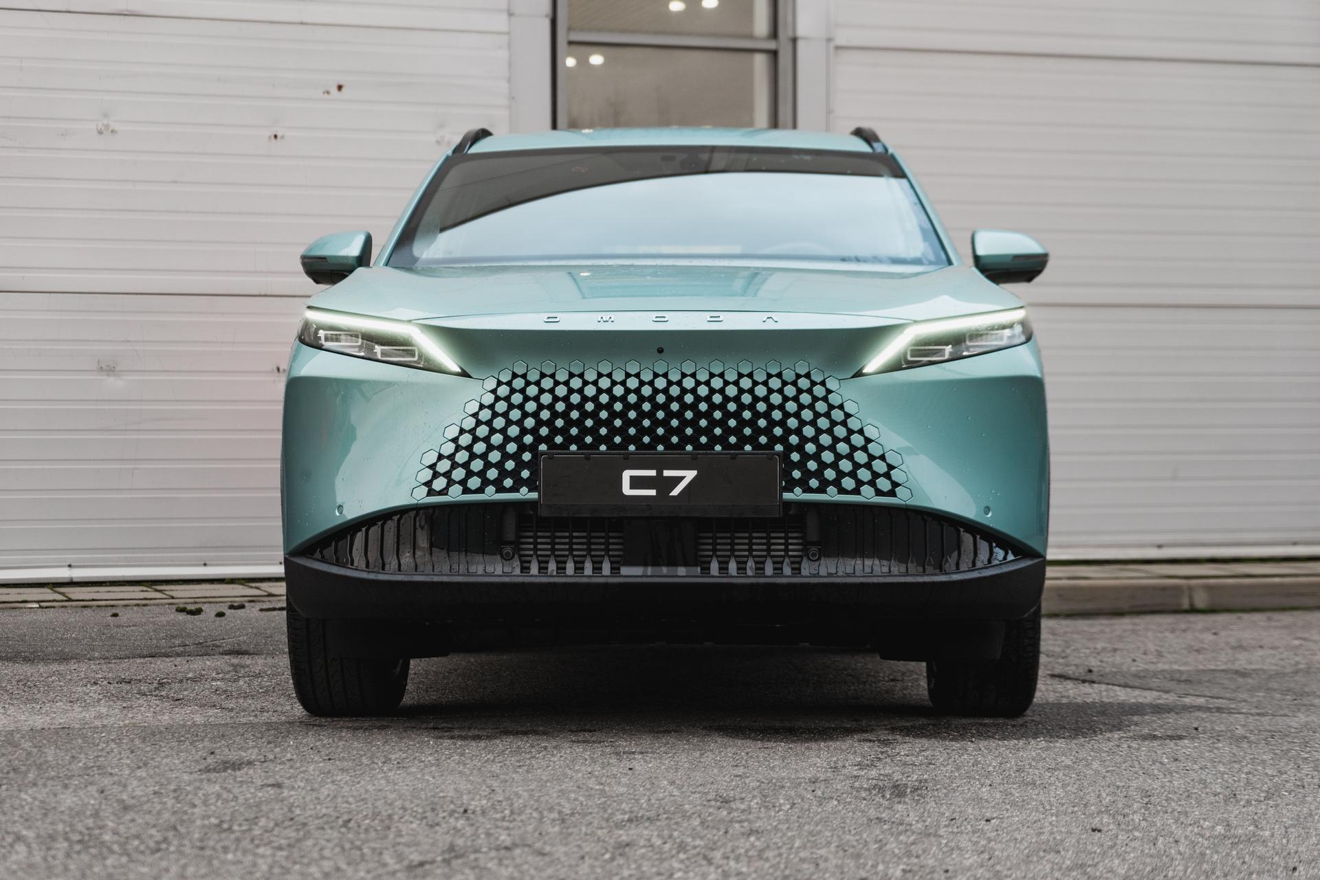 Omoda фотографии