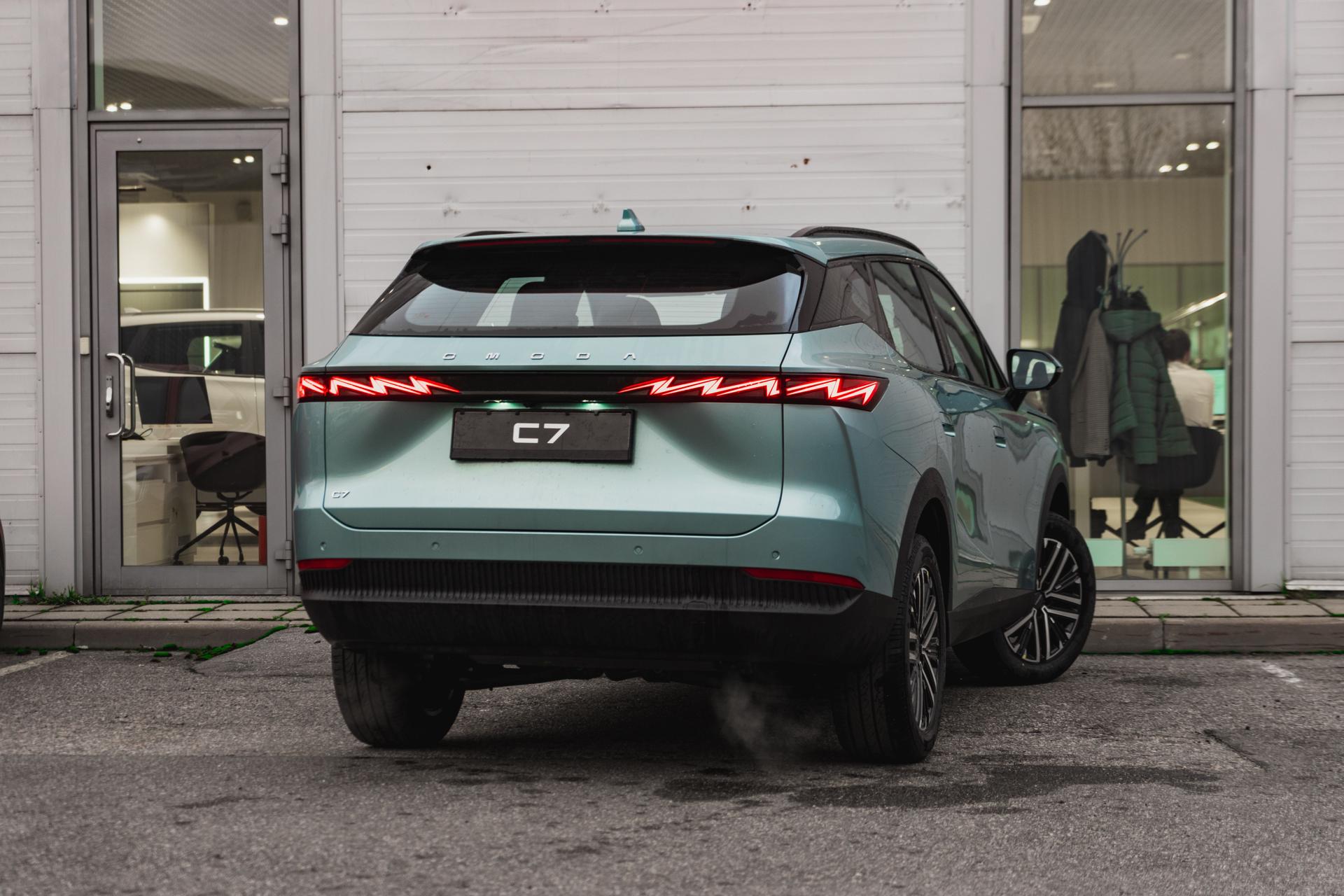 Omoda фотографии