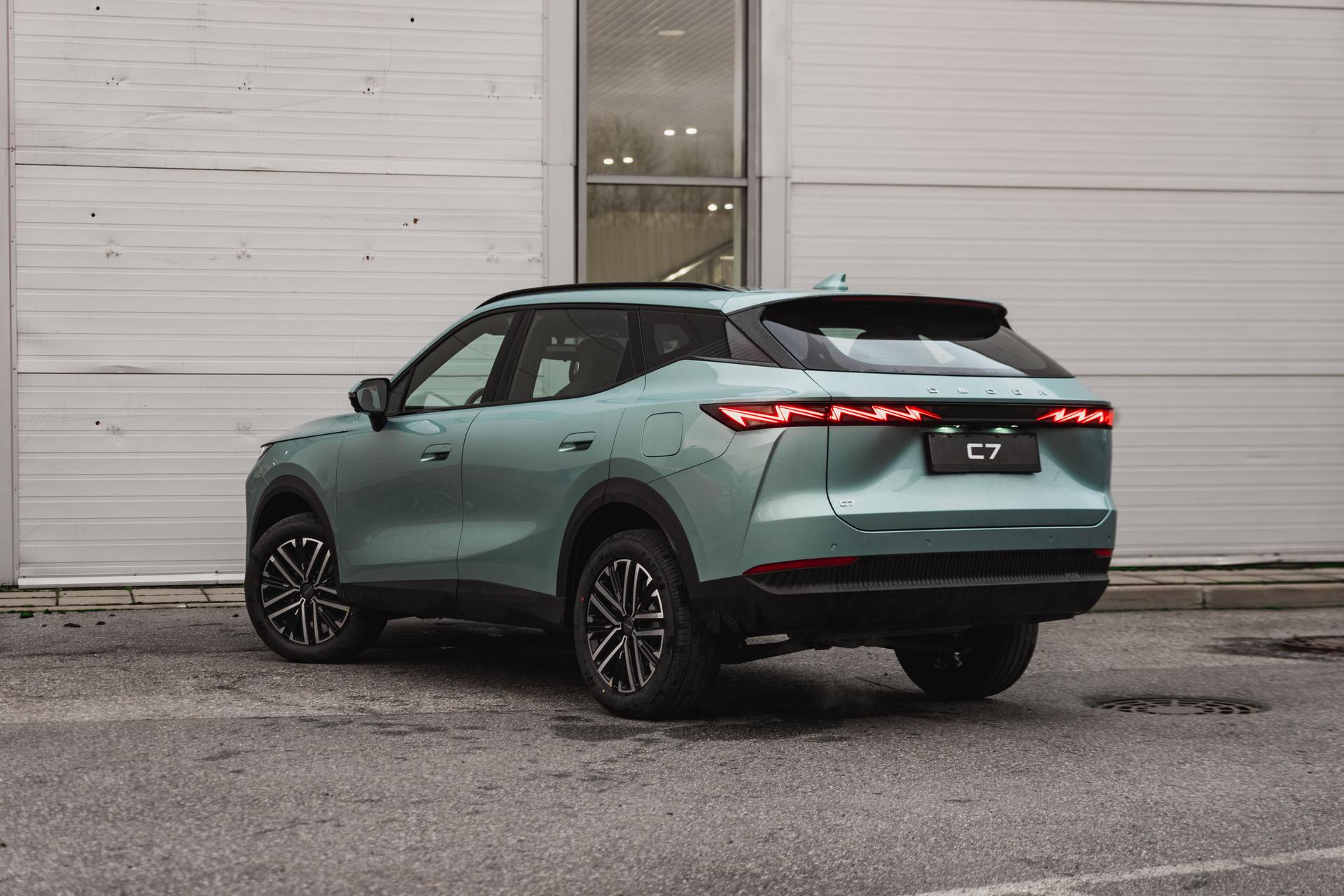 Omoda фотографии