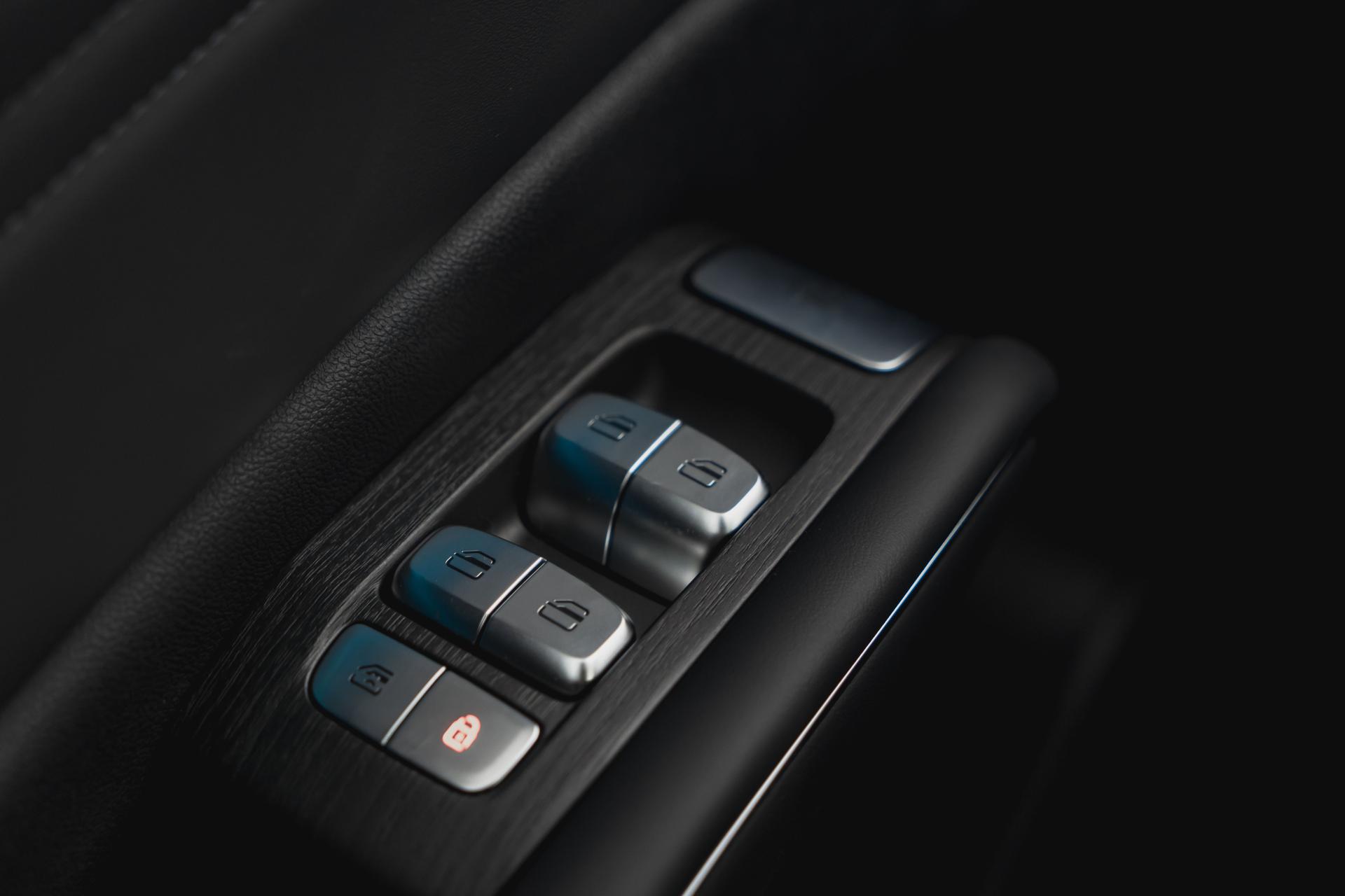 Omoda фотографии